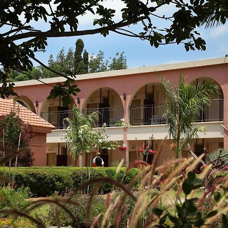 Shaar Hagolan Kibbutz Country Lodging Bagian luar foto