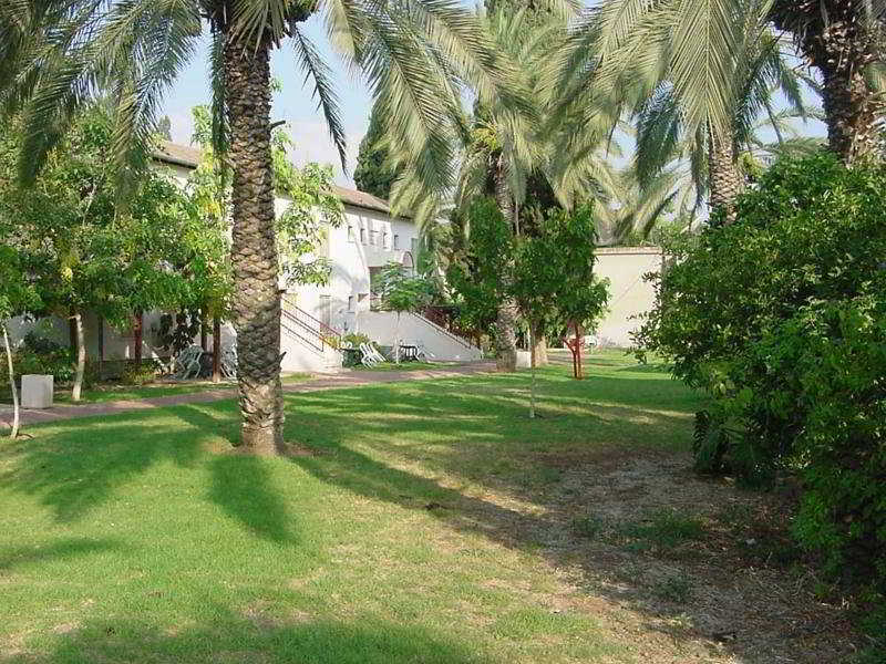 Shaar Hagolan Kibbutz Country Lodging Bagian luar foto
